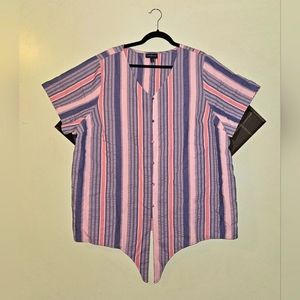 🩷 Lane Bryant  24 Top